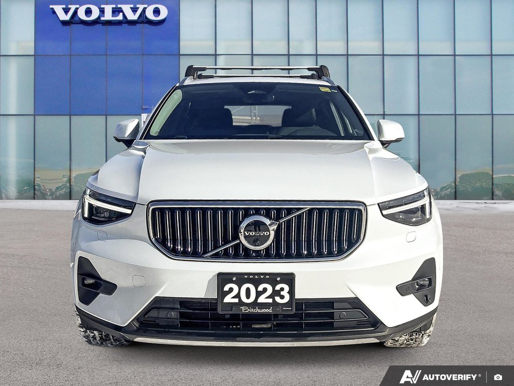 2023 Volvo XC40 Ultimate Bright Theme-4