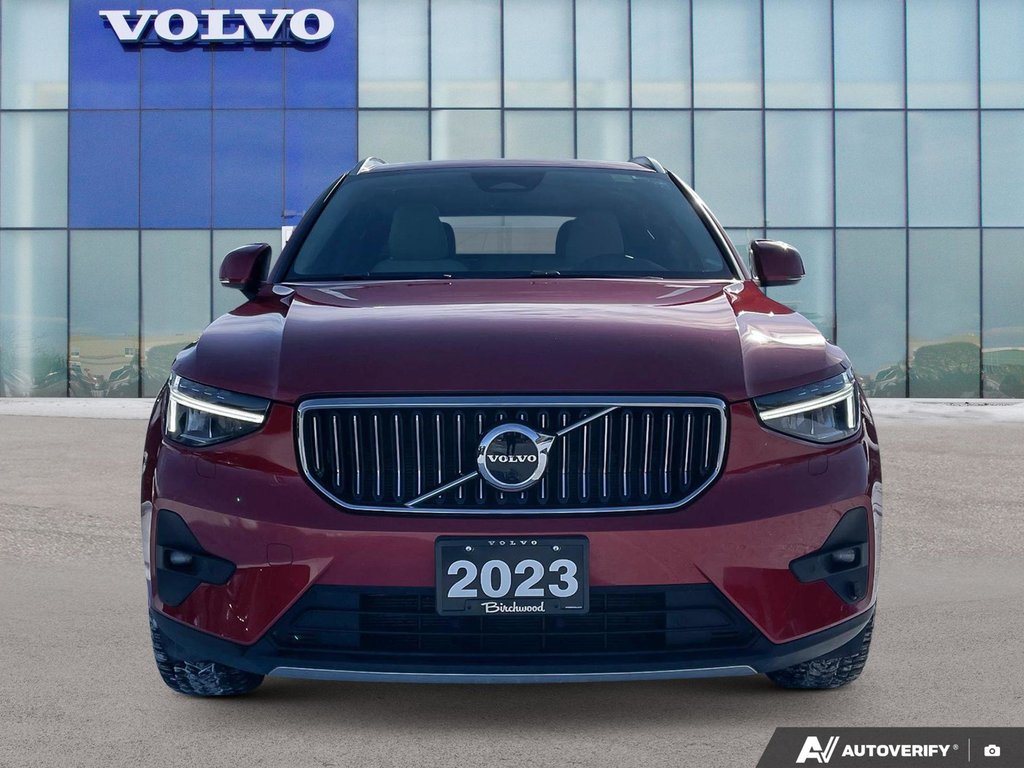 2023 Volvo XC40 Ultimate Bright Theme-4