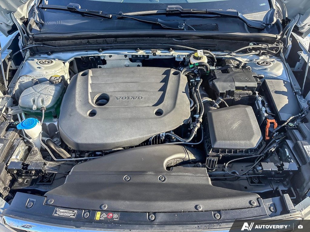 2025 Volvo XC40 Core Bright Theme-6