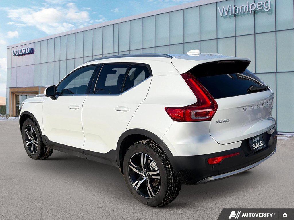 2025 Volvo XC40 Core Bright Theme-2
