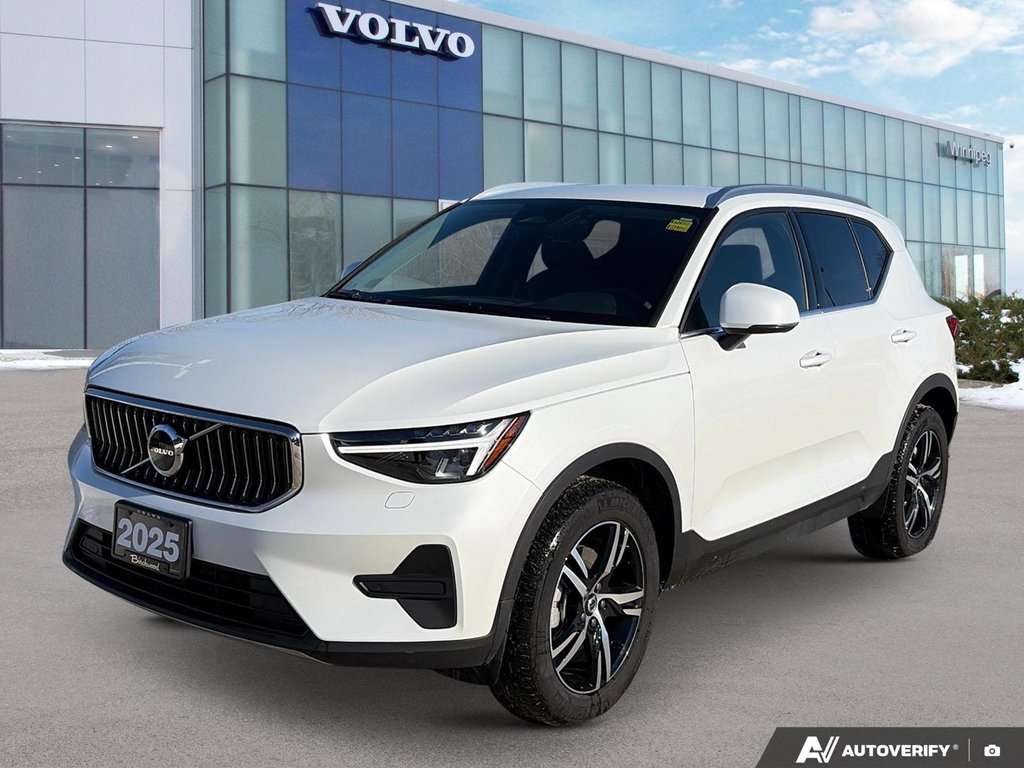 2025 Volvo XC40 Core Bright Theme-0