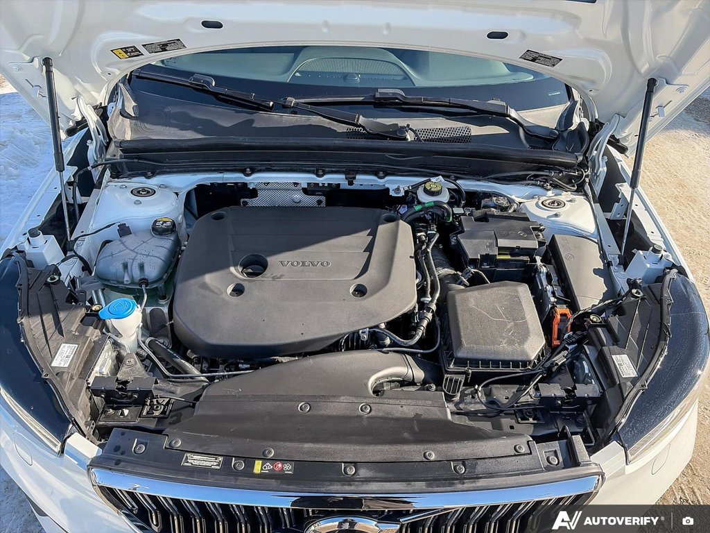 2025 Volvo XC40 Core Bright Theme-6