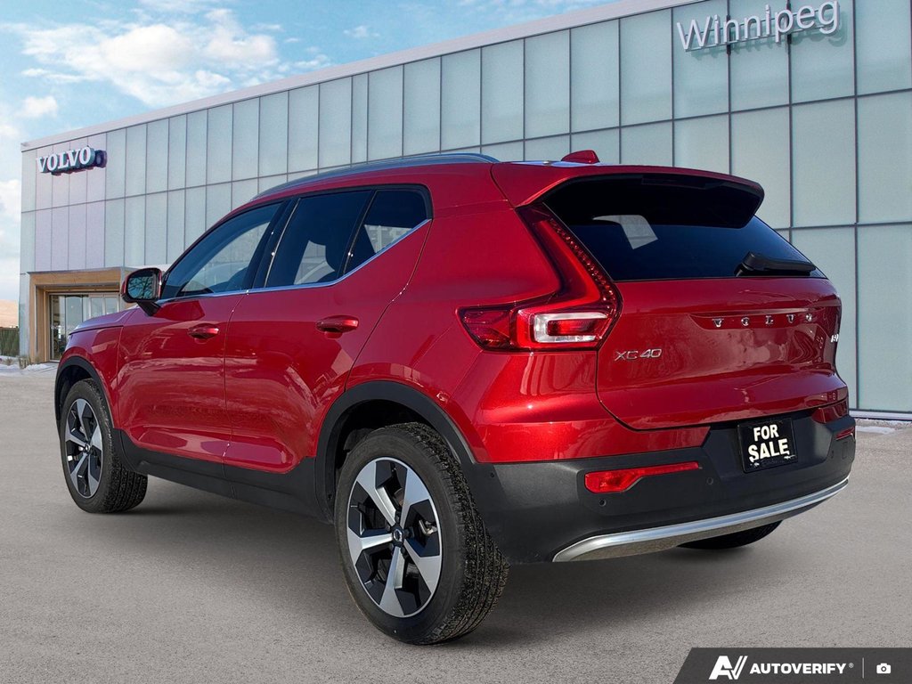 2025 Volvo XC40 Plus Bright Theme-2