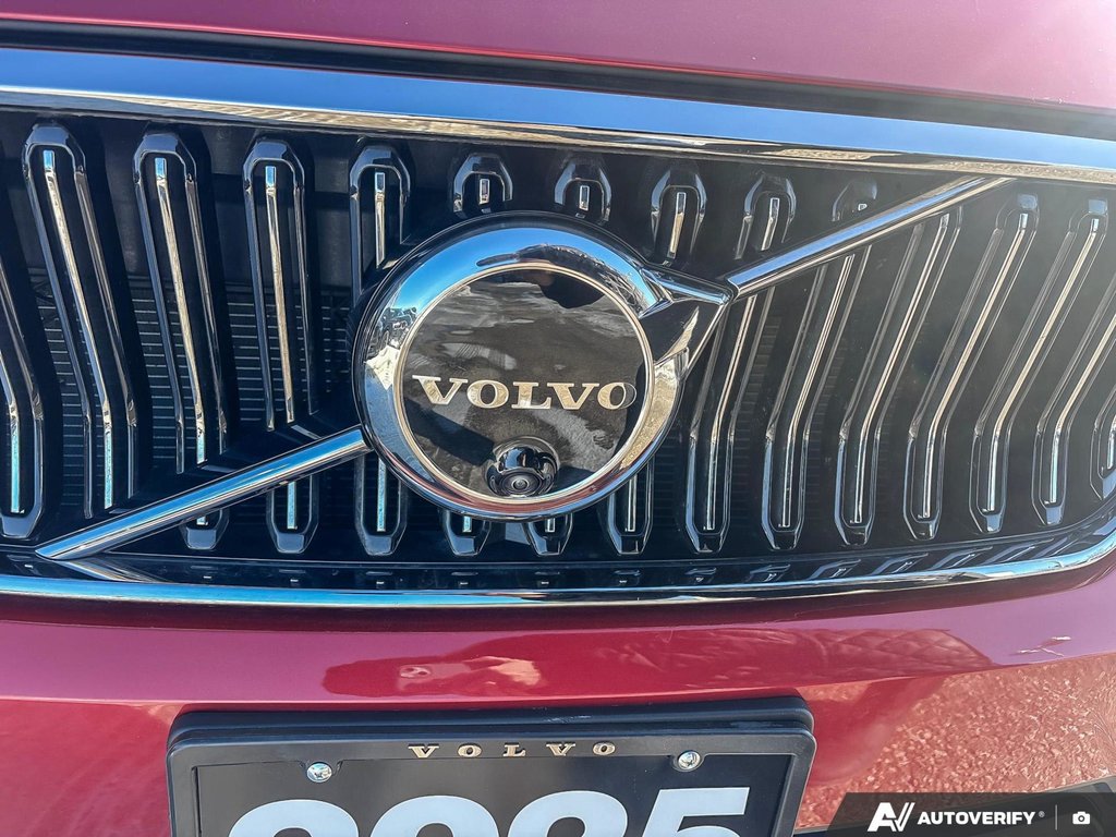 2025 Volvo XC40 Plus Bright Theme-5