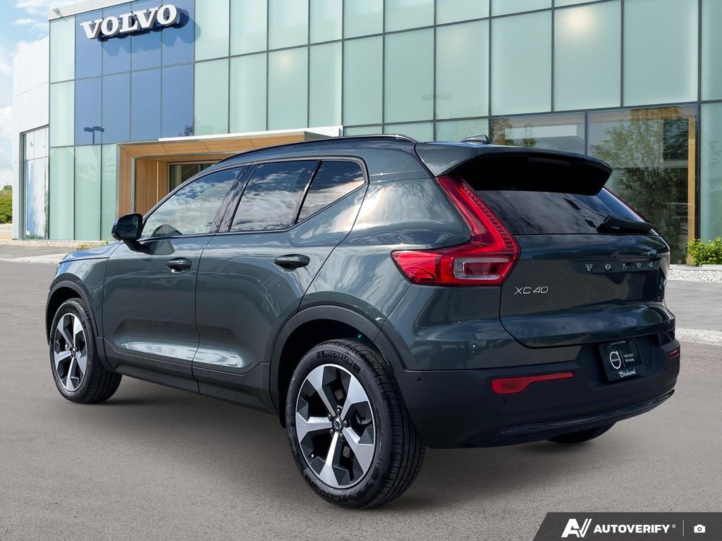 2026 Volvo XC40 Plus Dark Theme-3