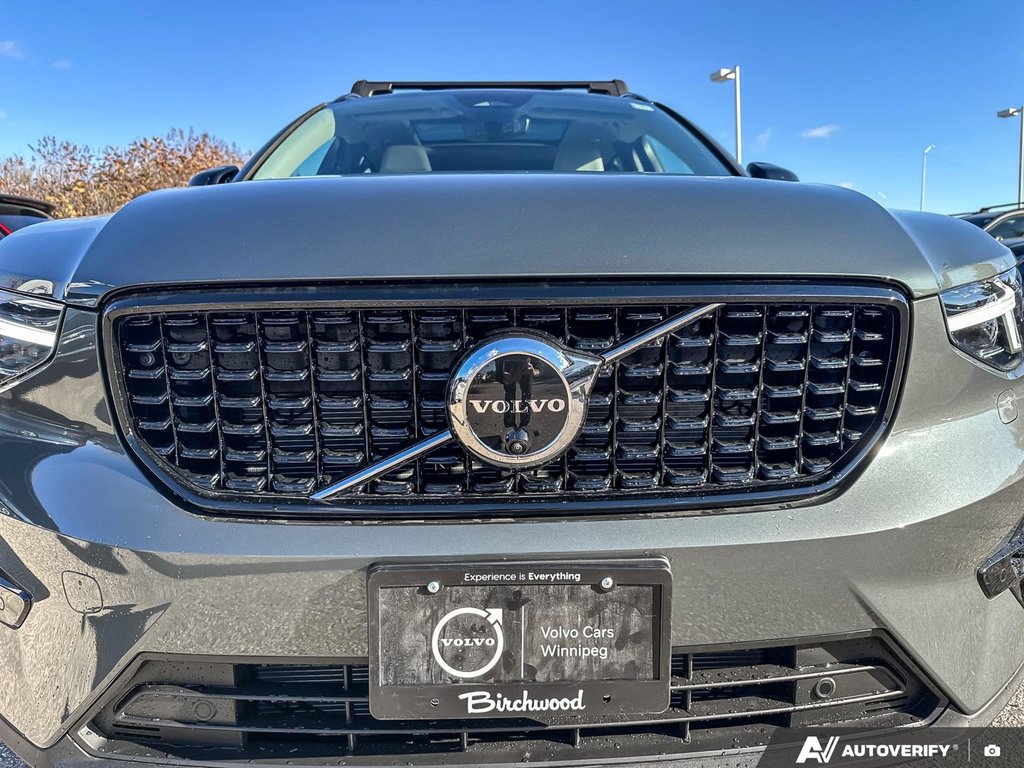 2026 Volvo XC40 Ultra Dark Theme-6