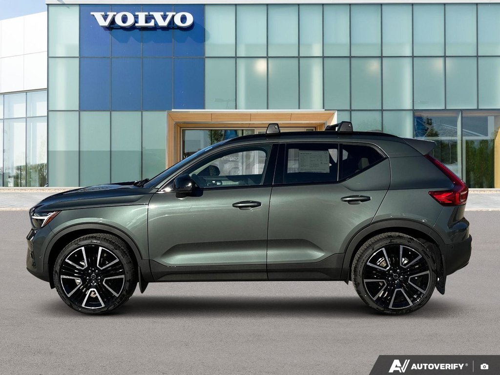 2026 Volvo XC40 Ultra Dark Theme-2