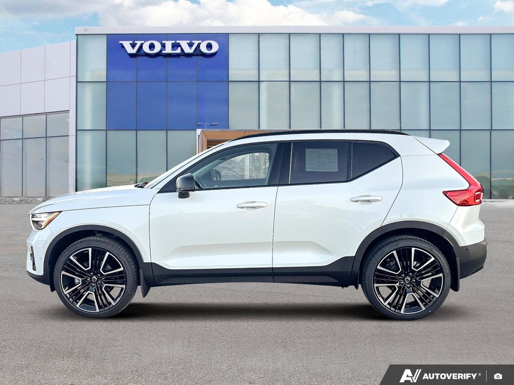 2026 Volvo XC40 Ultra Dark Theme-2
