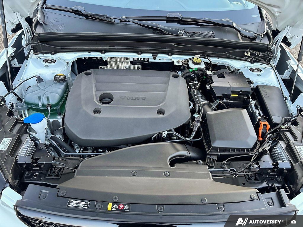 2026 Volvo XC40 Ultra Dark Theme-7