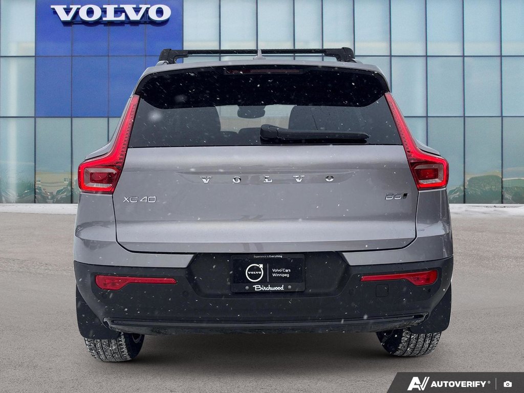 2026 Volvo XC40 Ultra Dark Theme-4