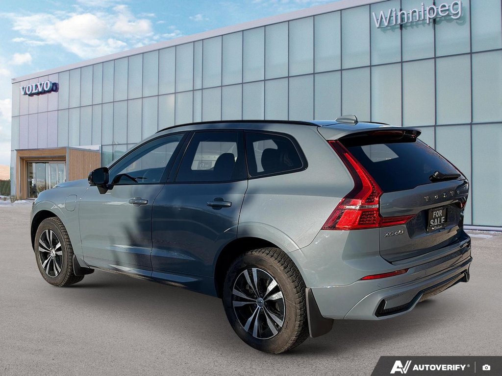 2024 Volvo XC60 Recharge Core Dark Theme-3