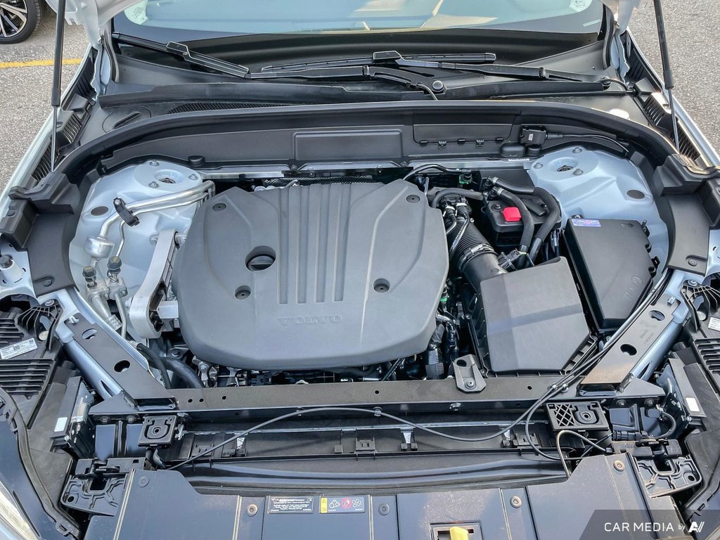 2026 Volvo XC60 Core Dark Theme-7