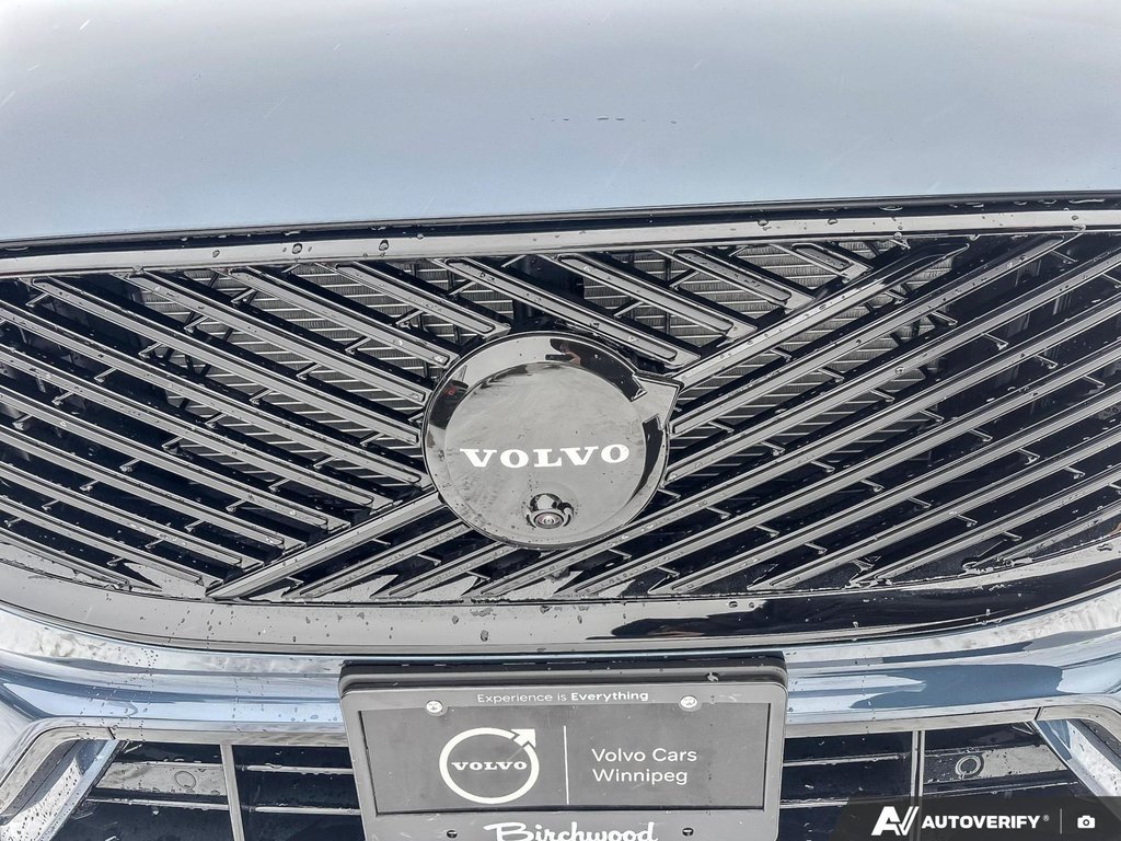 2026 Volvo XC60 Ultra Black Edition-6