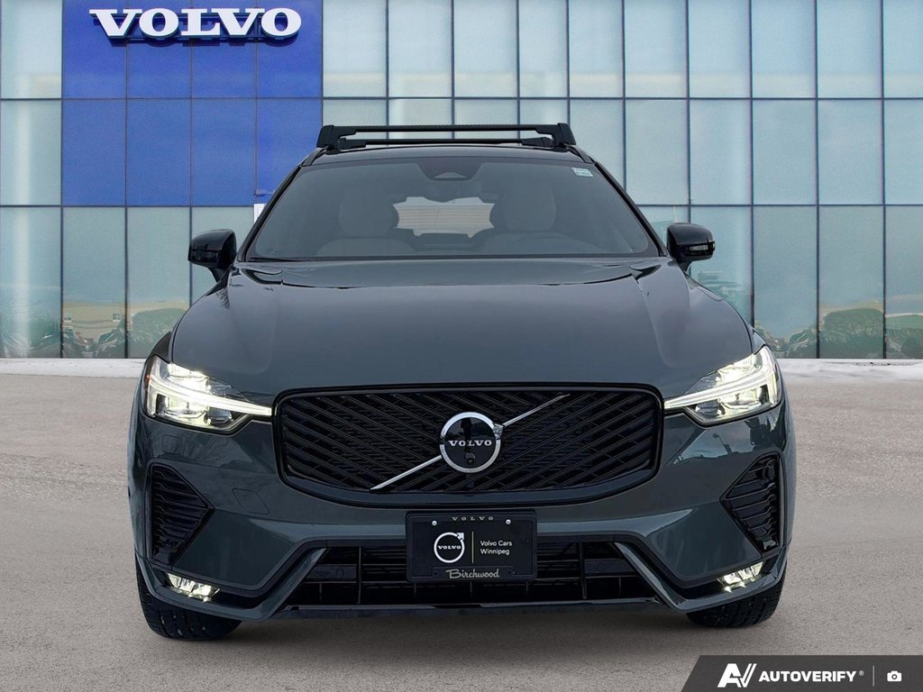2026 Volvo XC60 Plus Dark Theme-5