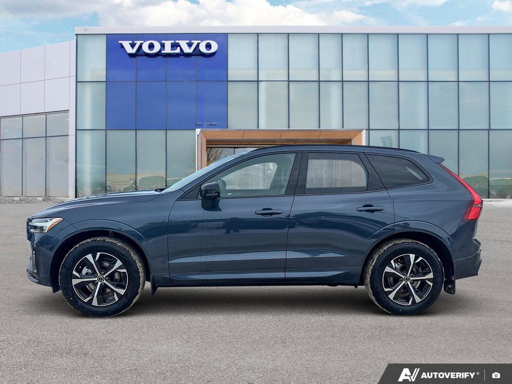 2026 Volvo XC60 Core Dark Theme-1