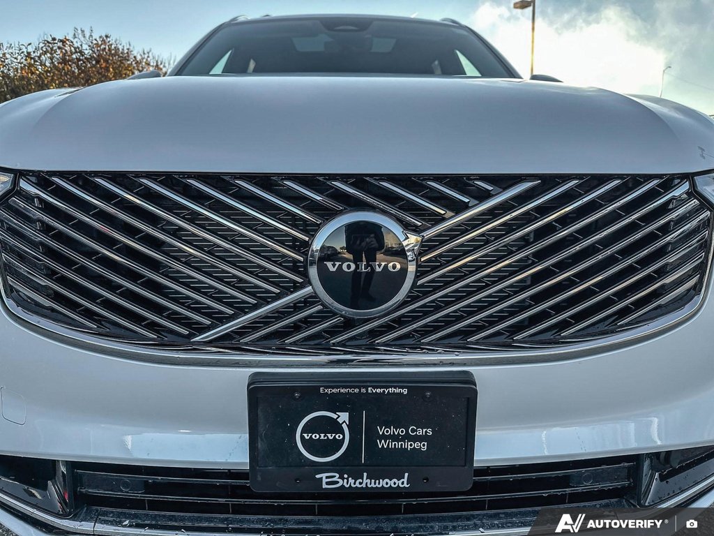 2026 Volvo XC90 Plug-in hybrid Core 7-Seater (Bright Theme)-6