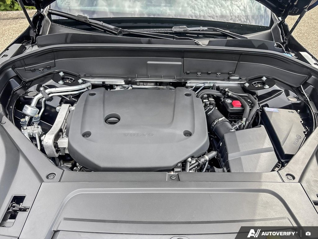 2026 Volvo XC90 Plus Dark Theme-7