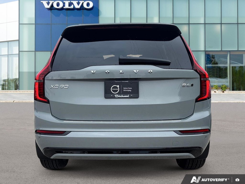 2026 Volvo XC90 Plus Dark Theme-4
