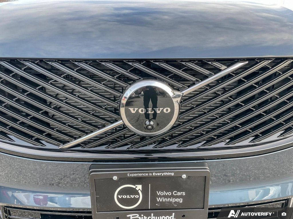 2026 Volvo XC90 Ultra Dark Theme-6