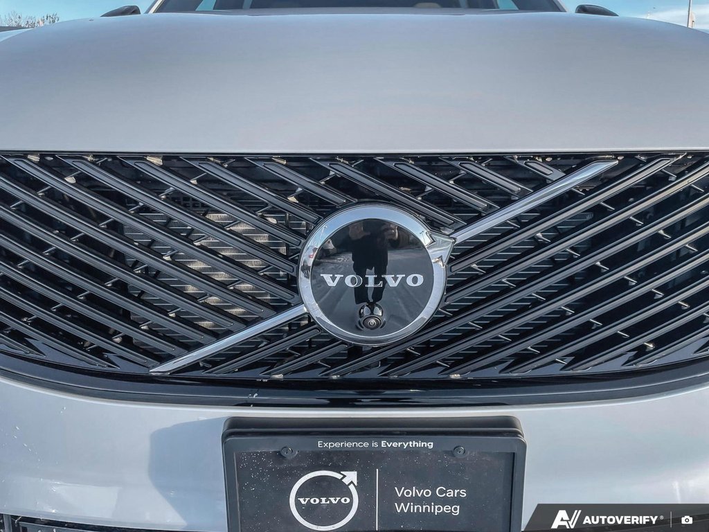 2026 Volvo XC90 Ultra Dark Theme-5