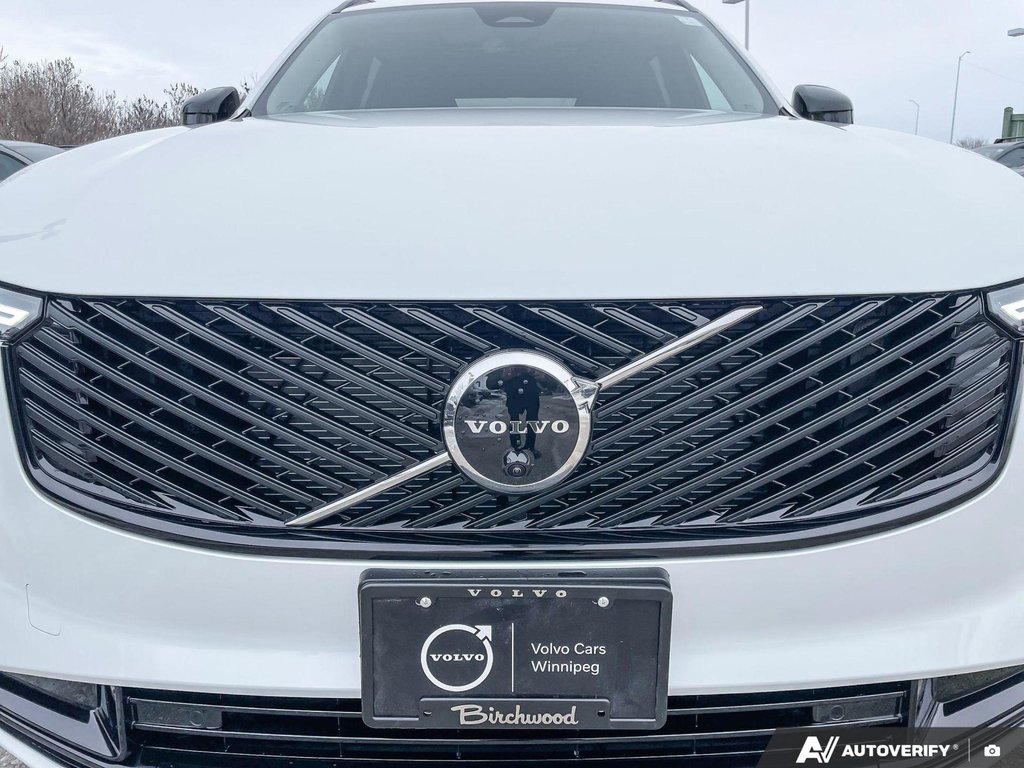 2026 Volvo XC90 Plus Dark Theme-5