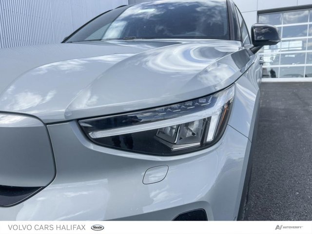 2025 Volvo EX40 Plus-7