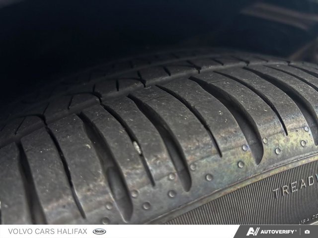 2024 Volvo S60 Plus Dark Theme-6