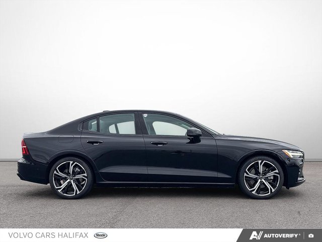 2024 Volvo S60 Plus Dark Theme-2