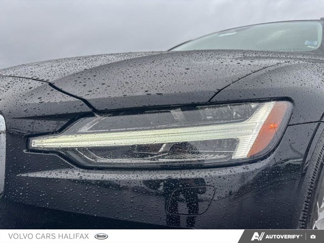 2022 Volvo V60 Momentum-7