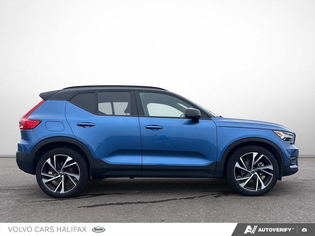 2021 Volvo XC40 R-Design-2