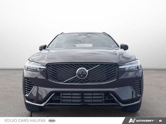2026 Volvo XC60 Plug-In Hybrid Plus Dark Theme-1