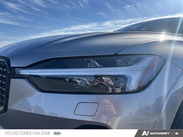 Volvo XC60 Plus Dark Theme 2025-7