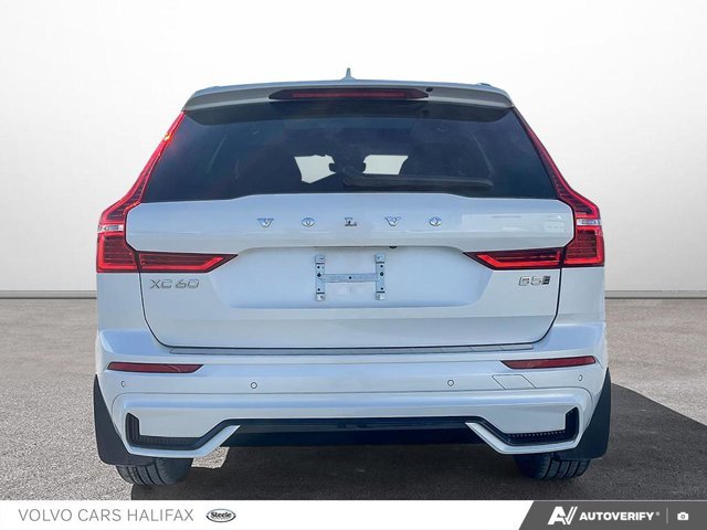 2025 Volvo XC60 Plus Dark Theme-4
