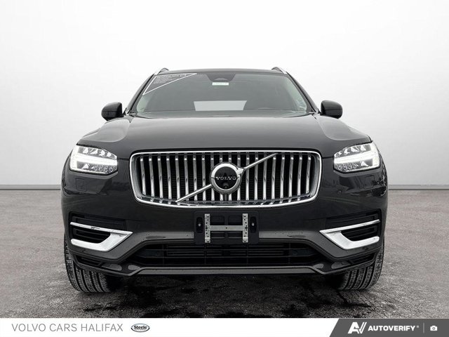 Volvo XC90 Plug-In Hybrid Ultra Bright Theme 2025-1