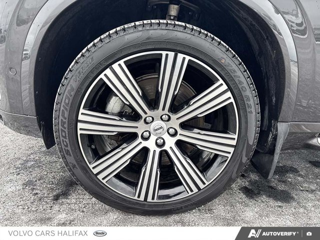 Volvo XC90 Plug-In Hybrid Ultra Bright Theme 2025-5