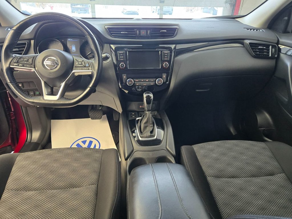 Nissan Qashqai SV AWD 2023 à Boucherville, Québec - 7 - w1024h768px