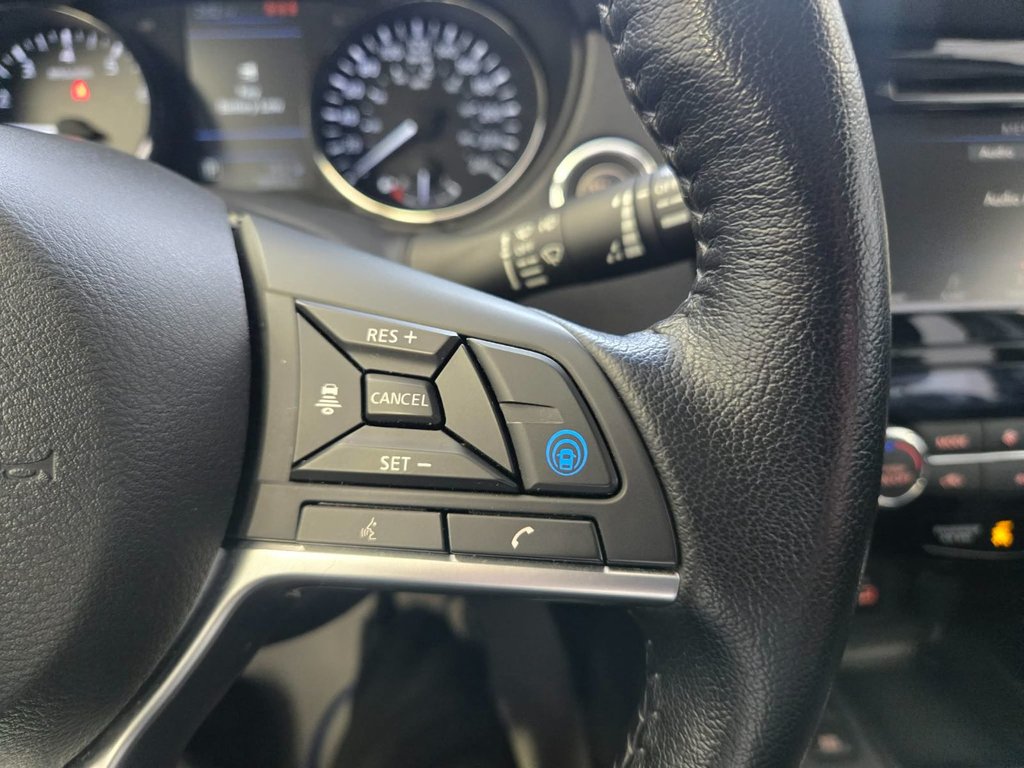 Nissan Qashqai SV AWD 2023 à Boucherville, Québec - 15 - w1024h768px