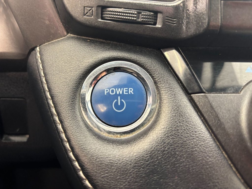 2018 Toyota RAV4 HYBRIDE XLE in Boucherville, Quebec - 20 - w1024h768px