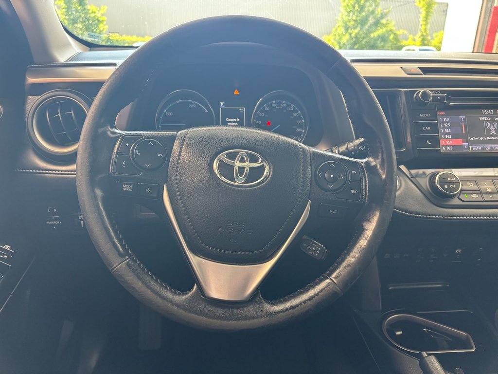 2018 Toyota RAV4 HYBRIDE XLE in Boucherville, Quebec - 16 - w1024h768px