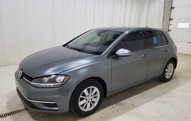 Volkswagen Golf TRENDLINE 2018 à Boucherville, Québec - 1 - w1024h768px