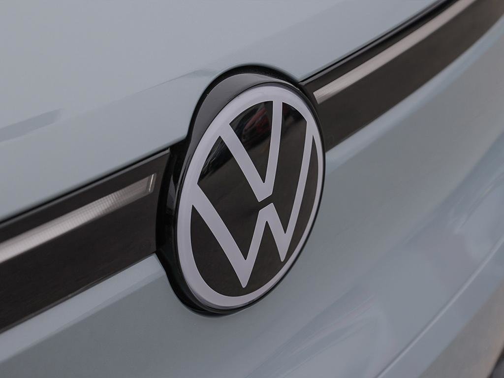 2023 Volkswagen ID.4 Pro in Boucherville, Quebec - 9 - w1024h768px