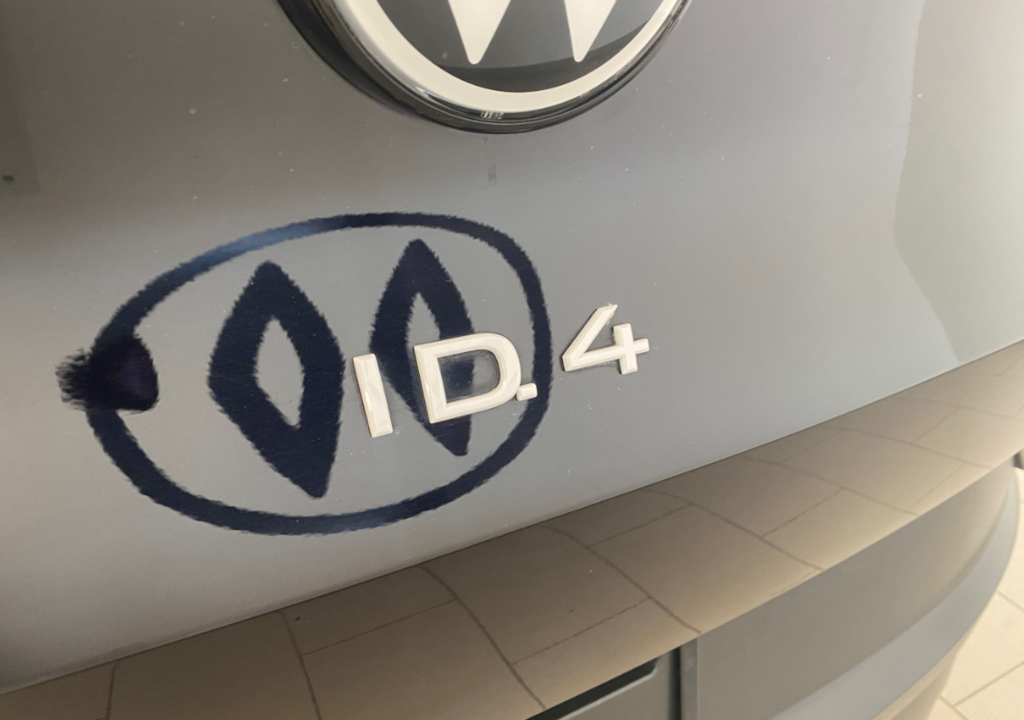 2023 Volkswagen ID.4 ID4 PRO in Boucherville, Quebec - 14 - w1024h768px