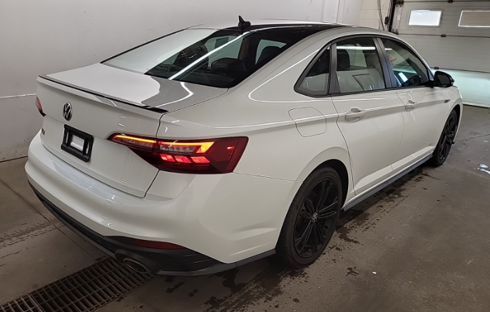 2022 Volkswagen Jetta GLI AUTOBAHN MANUEL in Boucherville, Quebec - 5 - w1024h768px
