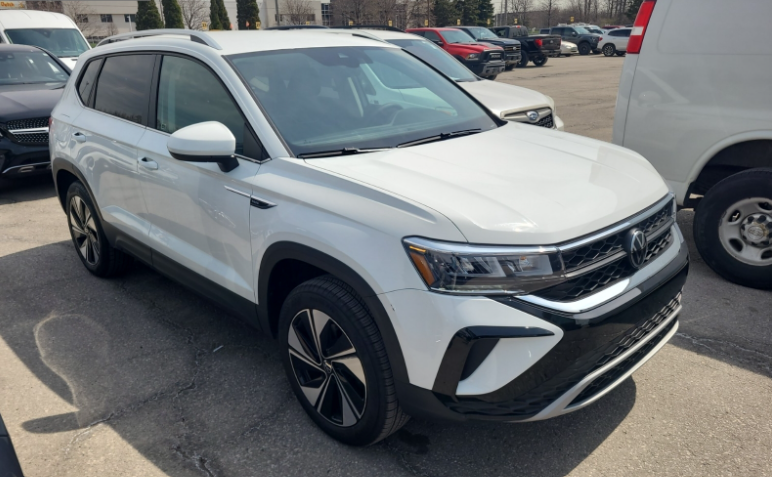 Volkswagen Taos COMFORTLINE 2024 à Boucherville, Québec - 3 - w1024h768px