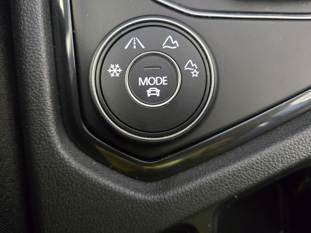 2021 Volkswagen Tiguan UNITED in Boucherville, Quebec - 28 - w1024h768px