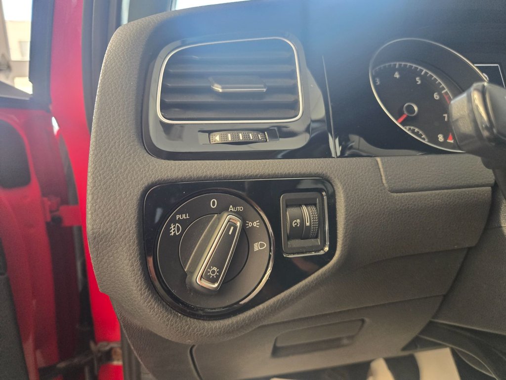 2021 Volkswagen Tiguan UNITED in Boucherville, Quebec - 14 - w1024h768px