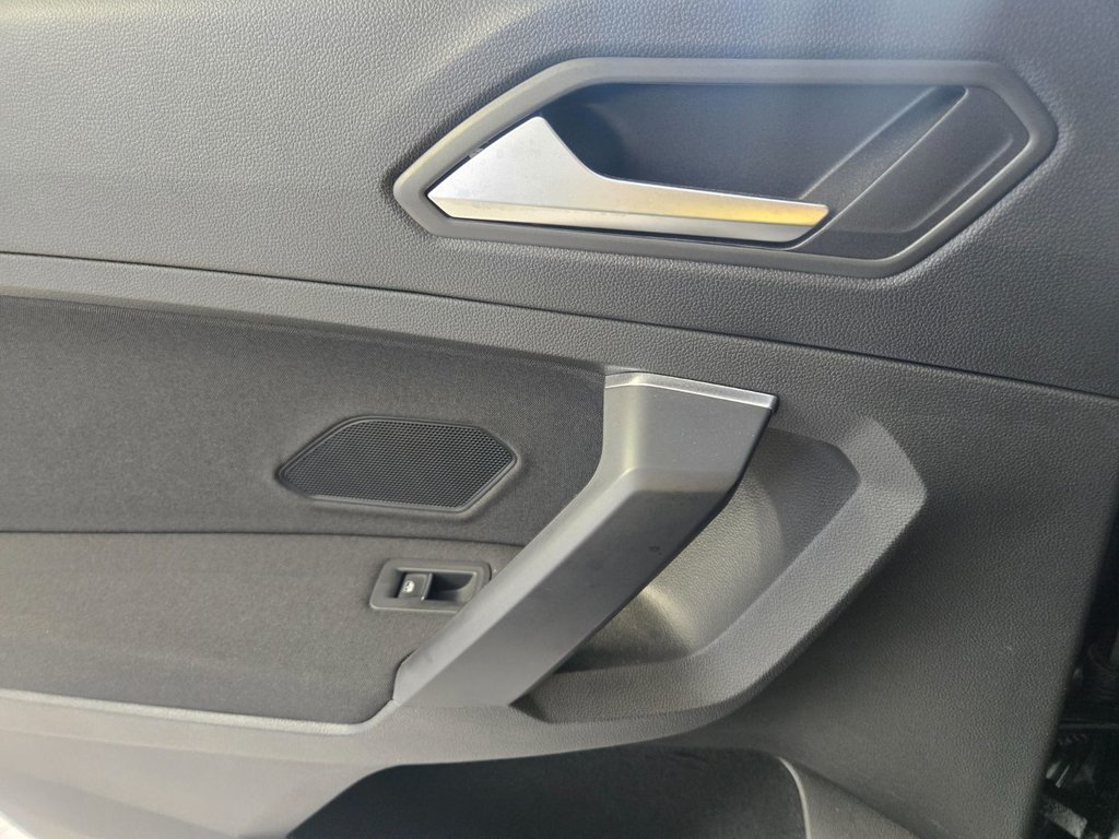 2021 Volkswagen Tiguan UNITED in Boucherville, Quebec - 31 - w1024h768px