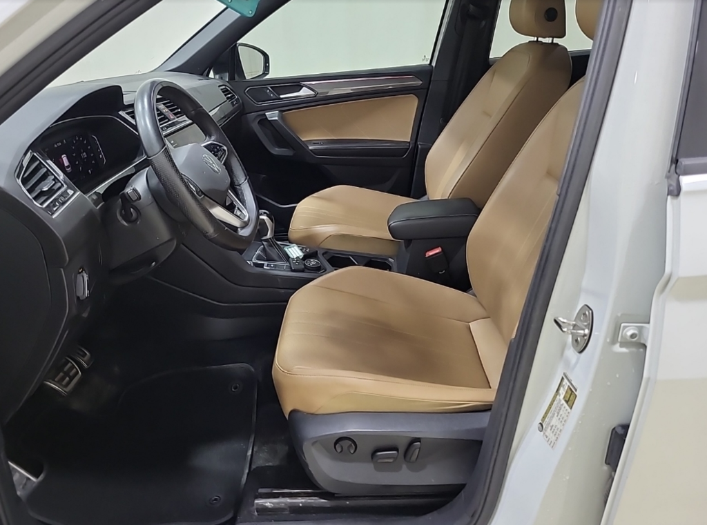 2022 Volkswagen Tiguan COMFORTLINE in Boucherville, Quebec - 7 - w1024h768px