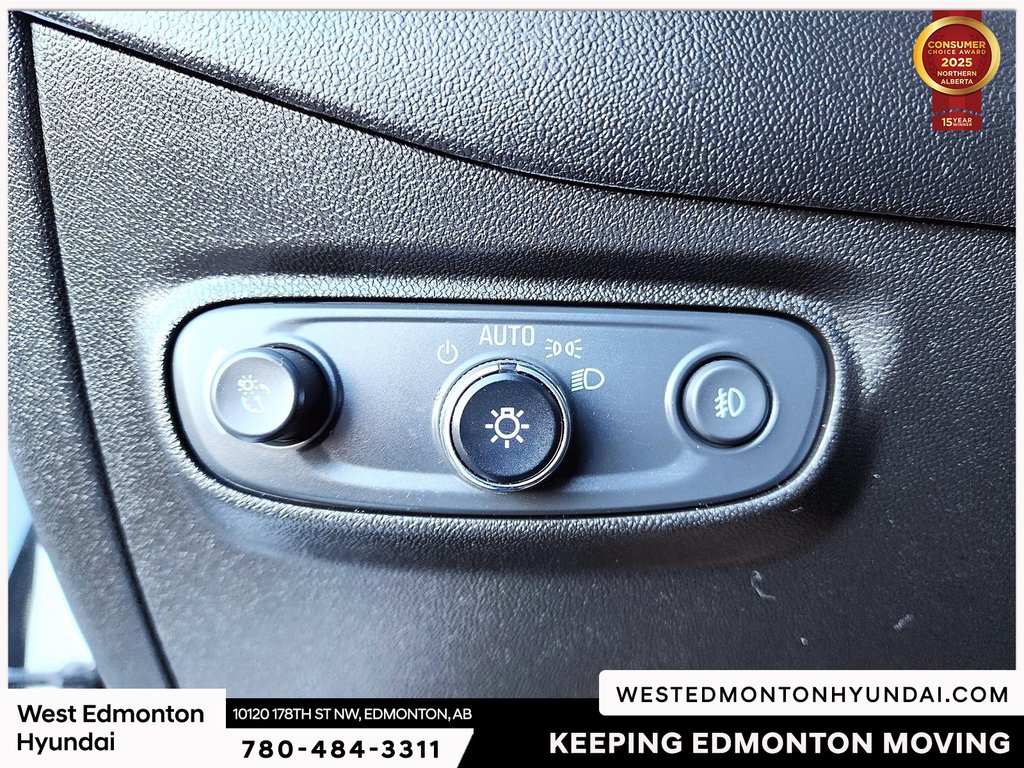 2021 Chevrolet Equinox Premier in Edmonton, Alberta - 18 - w1024h768px