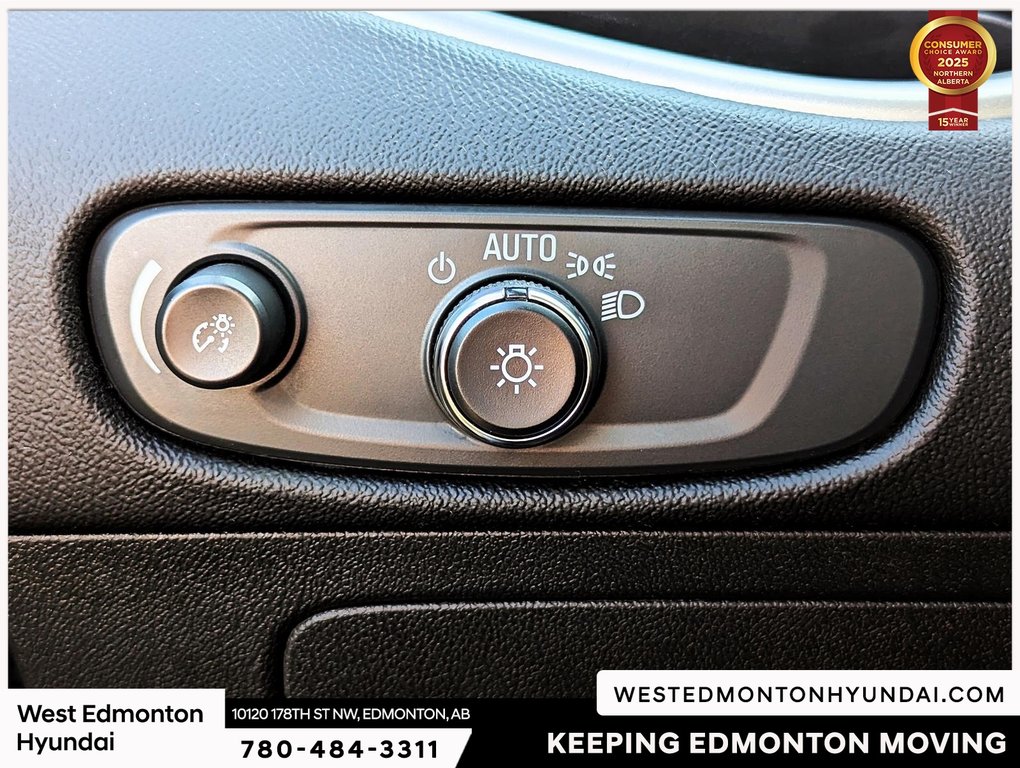 2023 Chevrolet Malibu LT in Edmonton, Alberta - 7 - w1024h768px